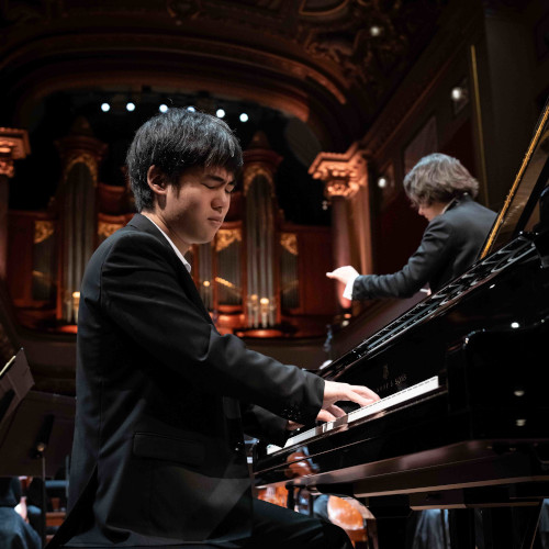 Le pianiste Kévin Chen lauréat du Concours International de Genève et du prix spécial de la Fondation Etrillard